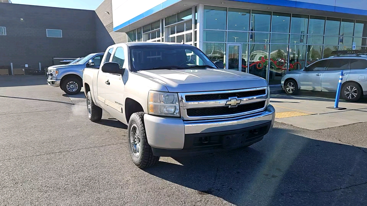 2007 Chevrolet Silverado 1500 LT w/1LT 8