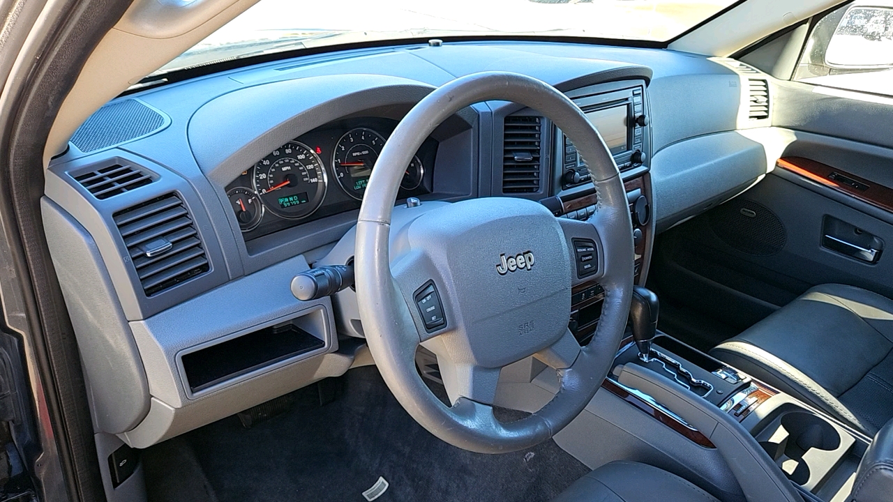 2007 Jeep Grand Cherokee Limited 11