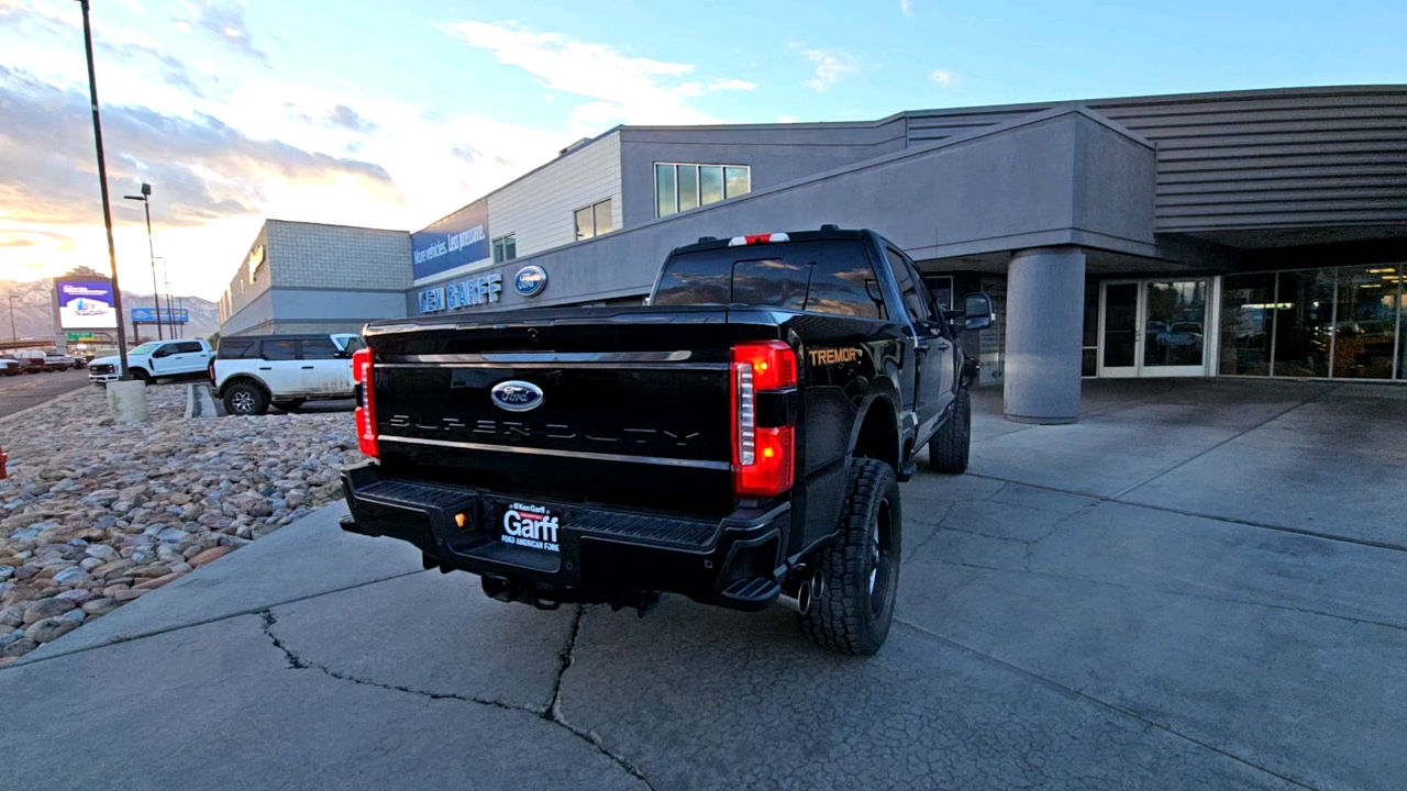 2023 Ford Super Duty F-350 SRW LARIAT 5