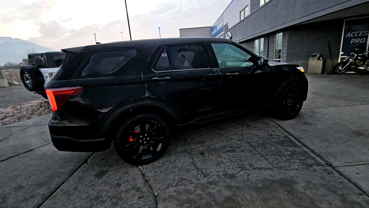 2021 Ford Explorer ST 5