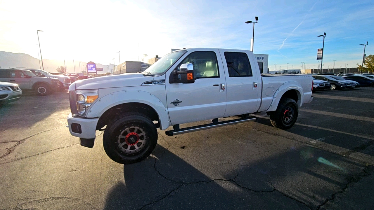 2016 Ford Super Duty F-350 SRW Platinum 2