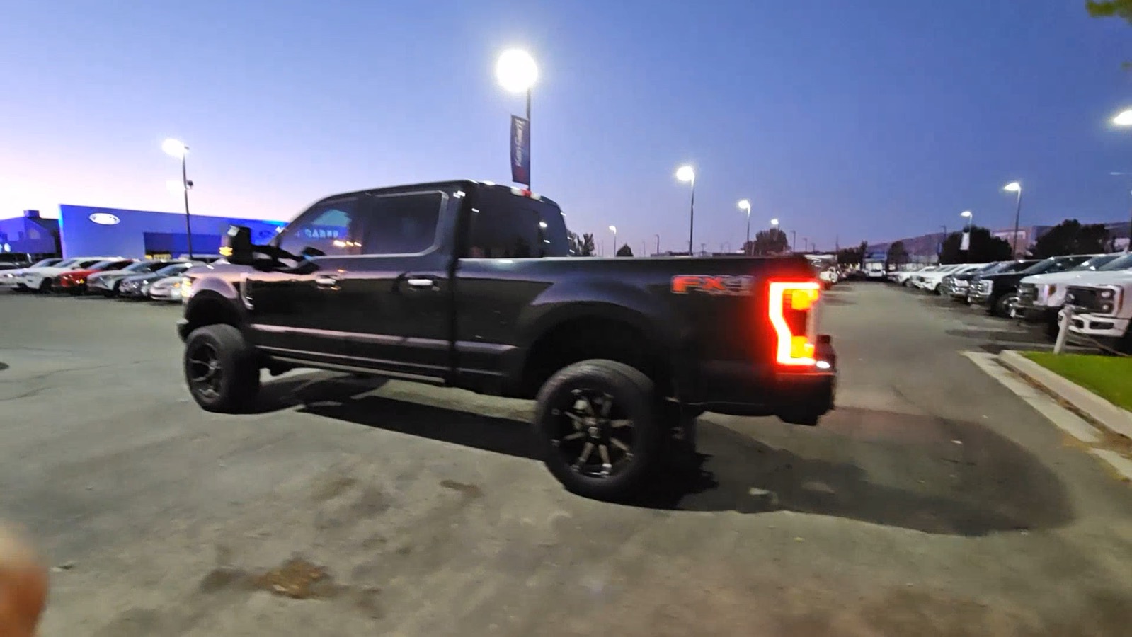 2019 Ford Super Duty F-350 SRW Limited 5