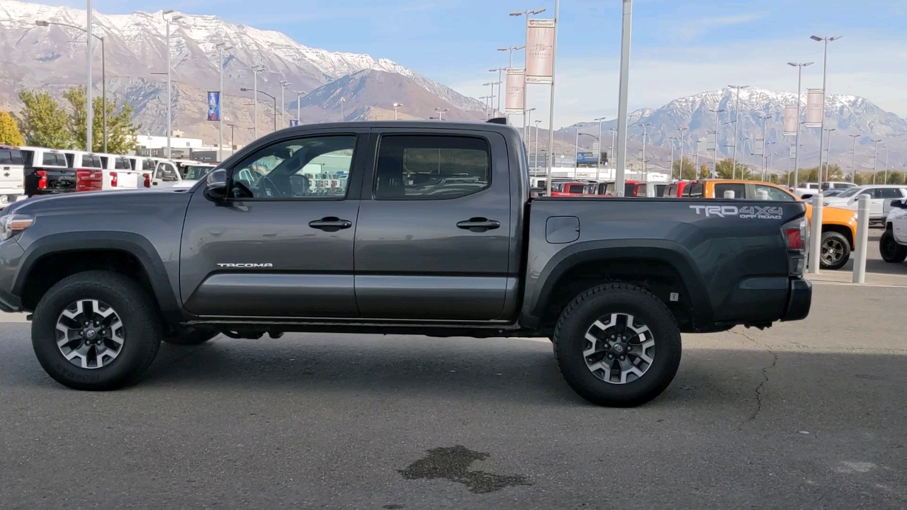 2020 Toyota Tacoma 4WD TRD Off-Road 2