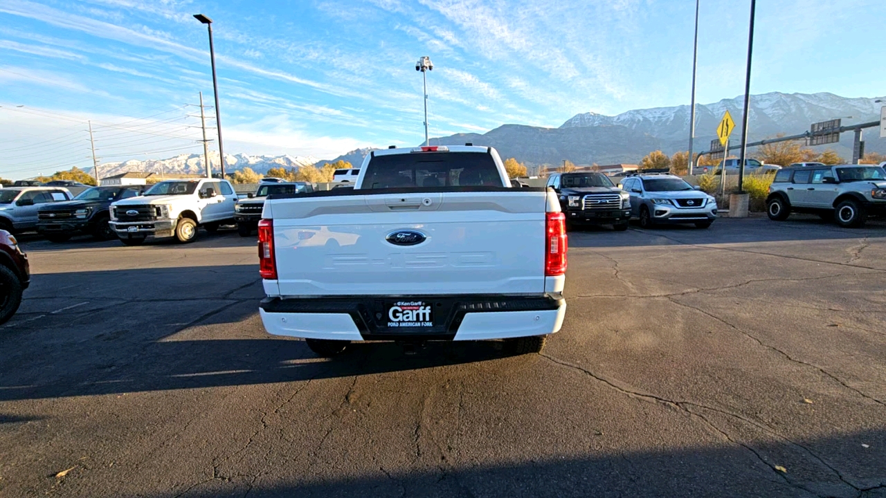 2022 Ford F-150 XLT 4