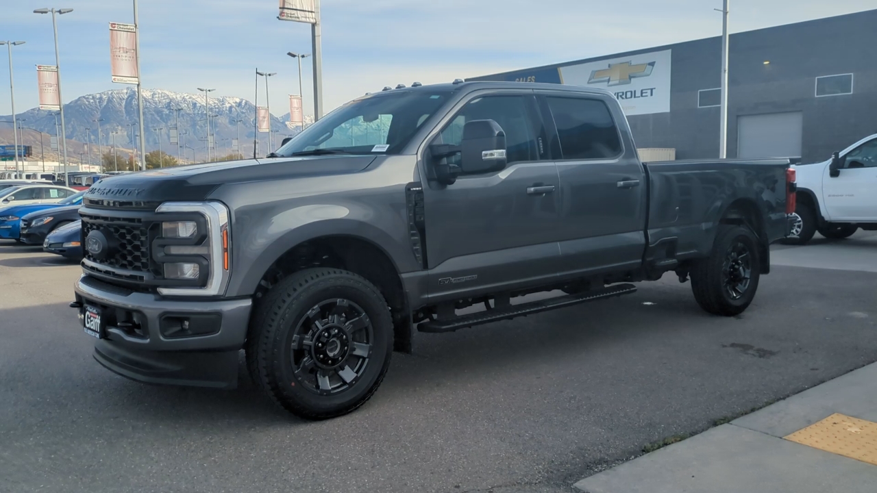 2024 Ford Super Duty F-350 SRW LARIAT 1