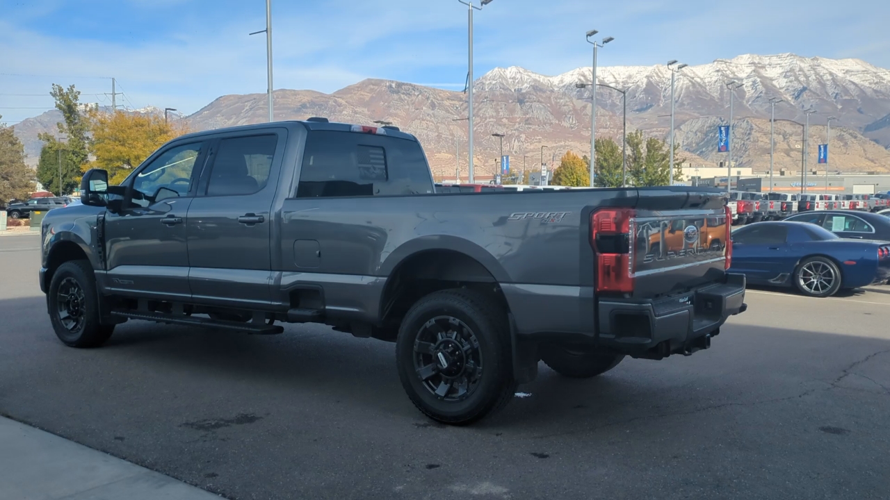 2024 Ford Super Duty F-350 SRW LARIAT 3