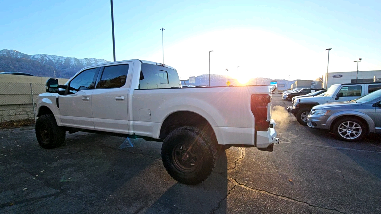 2019 Ford Super Duty F-350 SRW Platinum 3