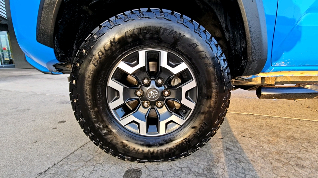 2020 Toyota Tacoma 4WD TRD Off-Road 8