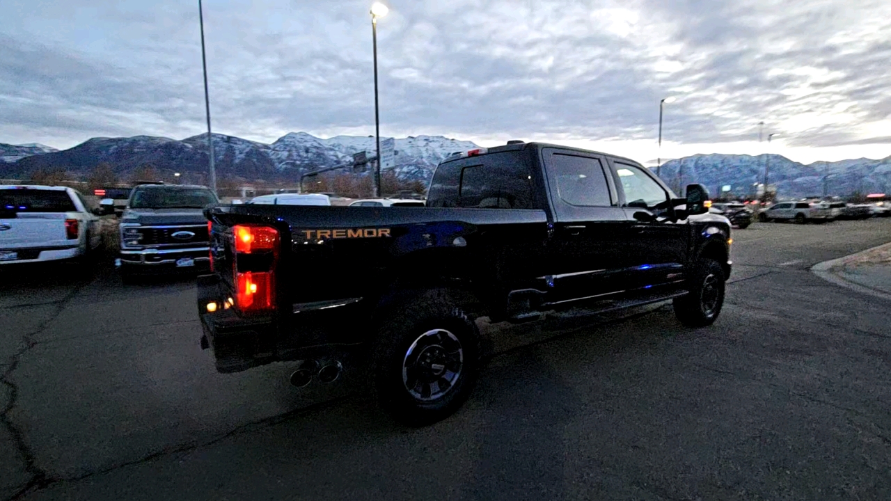 2023 Ford Super Duty F-350 SRW LARIAT 5