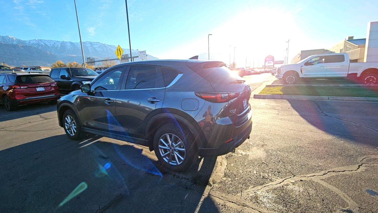 2022 Mazda CX-5 2.5 S Select Package 3