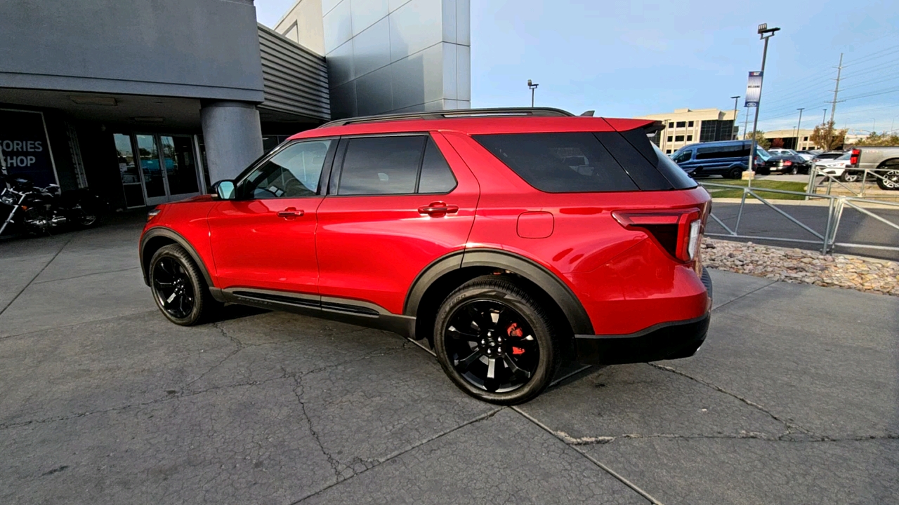 2022 Ford Explorer ST 3