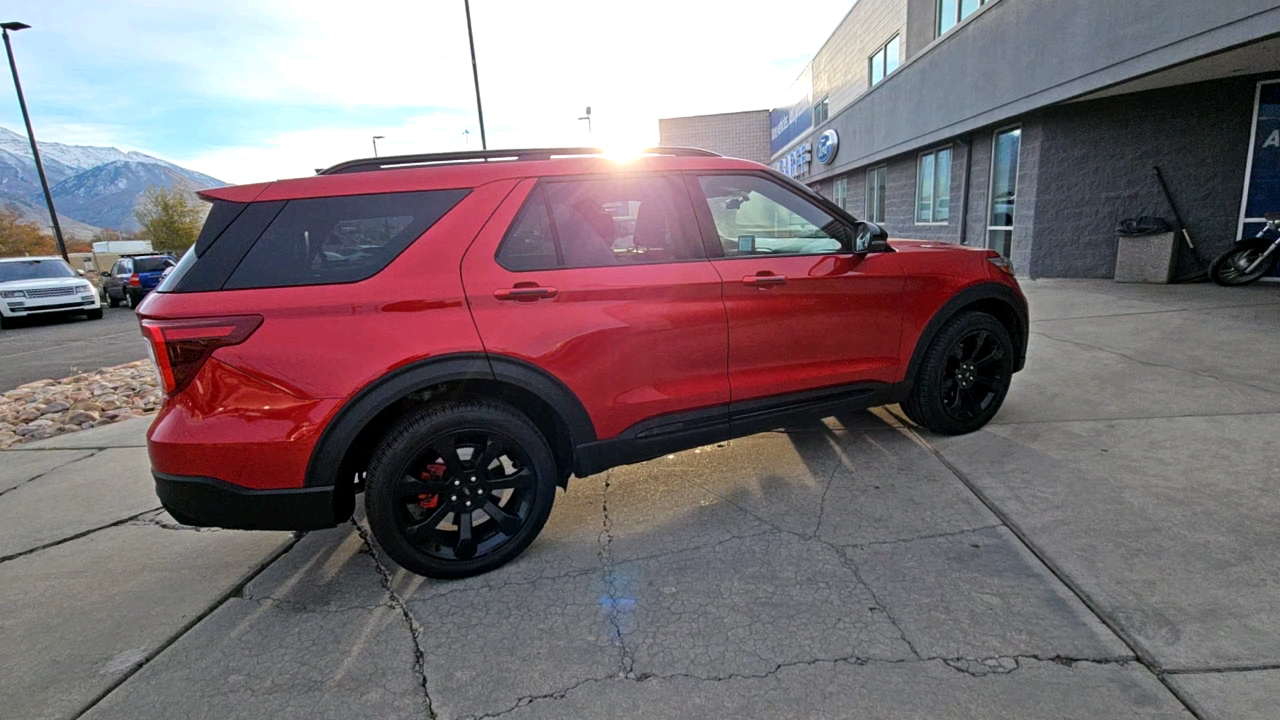 2022 Ford Explorer ST 5