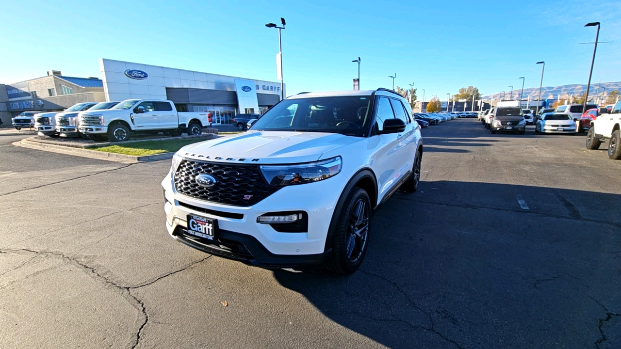 2021 Ford Explorer ST 1