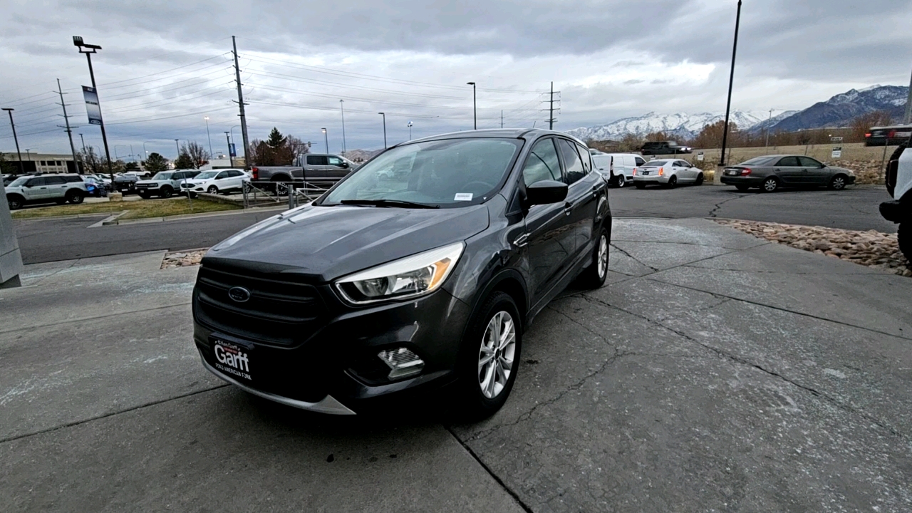 2017 Ford Escape SE 1