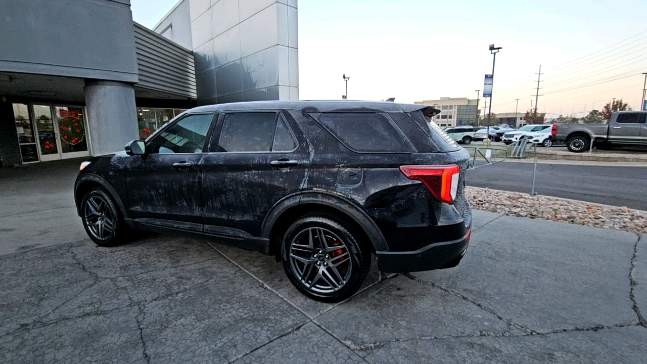 2021 Ford Explorer ST 3