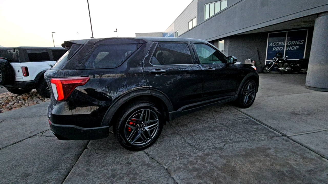 2021 Ford Explorer ST 5