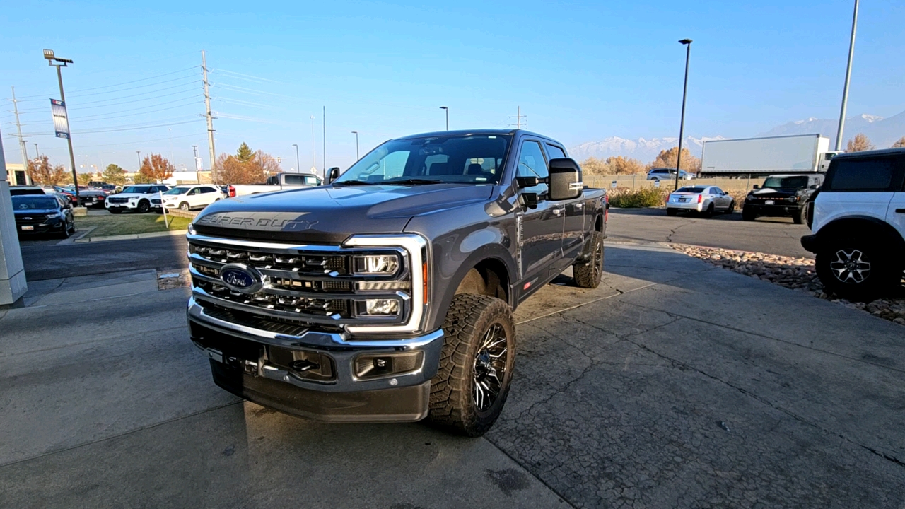 2024 Ford Super Duty F-350 SRW LARIAT 1