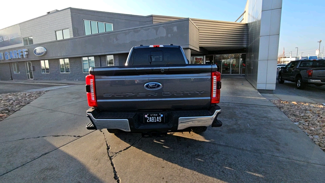 2024 Ford Super Duty F-350 SRW LARIAT 4