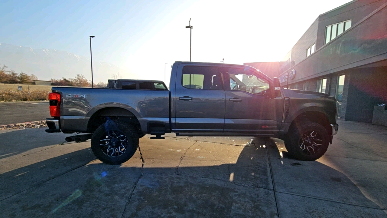 2024 Ford Super Duty F-350 SRW LARIAT 6