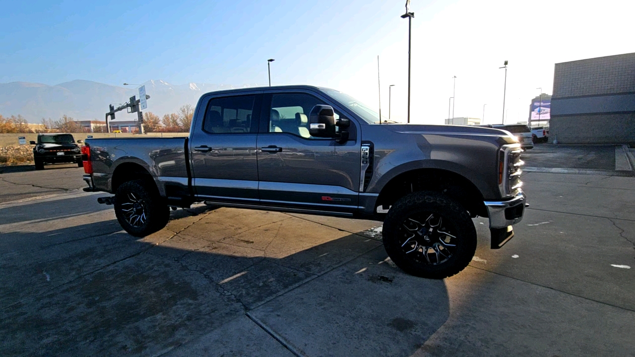 2024 Ford Super Duty F-350 SRW LARIAT 7