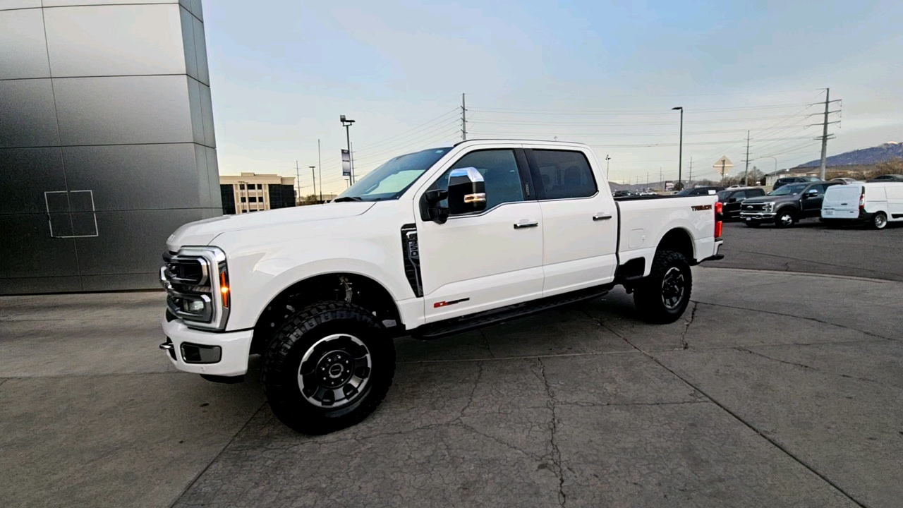 2024 Ford Super Duty F-350 SRW Platinum 2