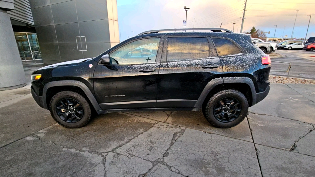 2021 Jeep Cherokee Trailhawk 2