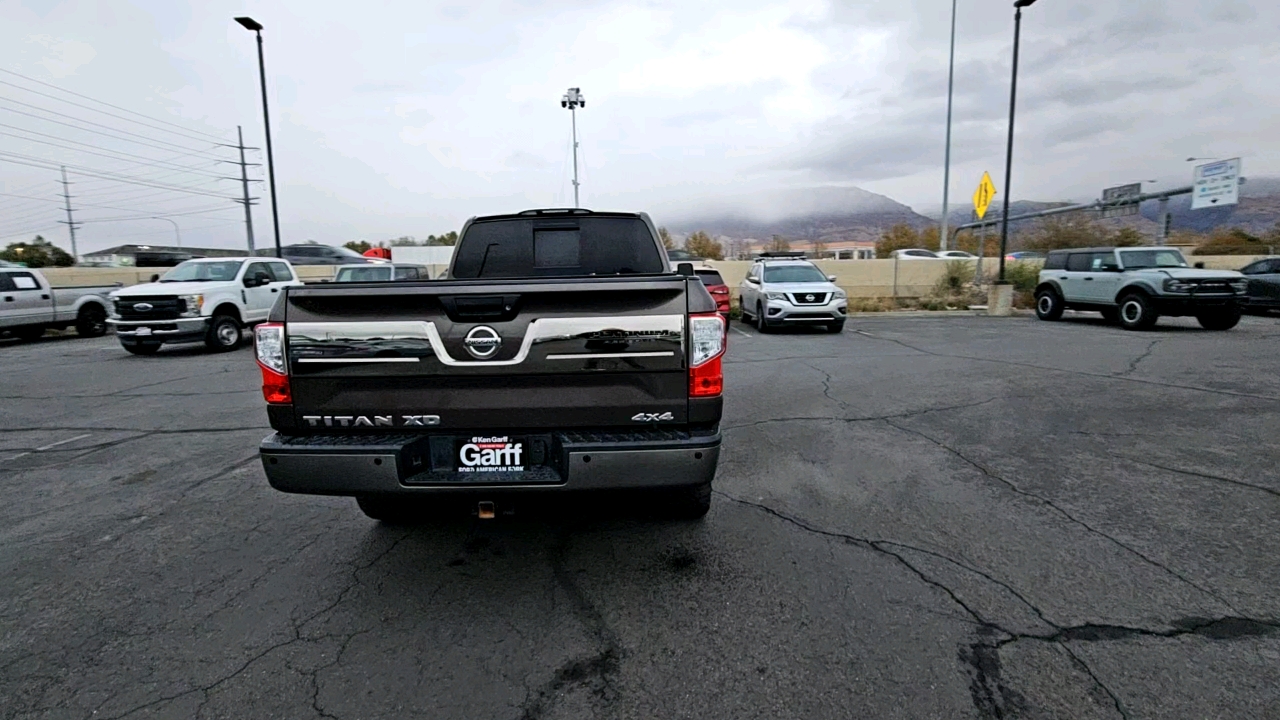 2016 Nissan Titan XD Platinum Reserve 4