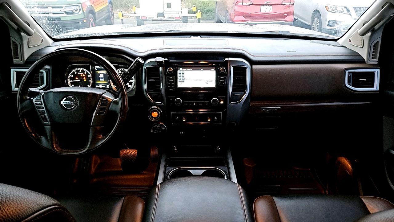 2016 Nissan Titan XD Platinum Reserve 21