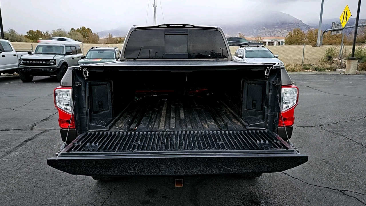 2016 Nissan Titan XD Platinum Reserve 25