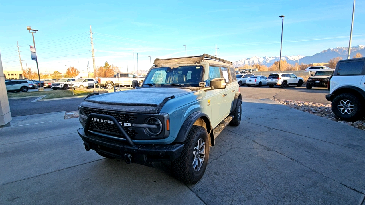 2022 Ford Bronco Badlands 1