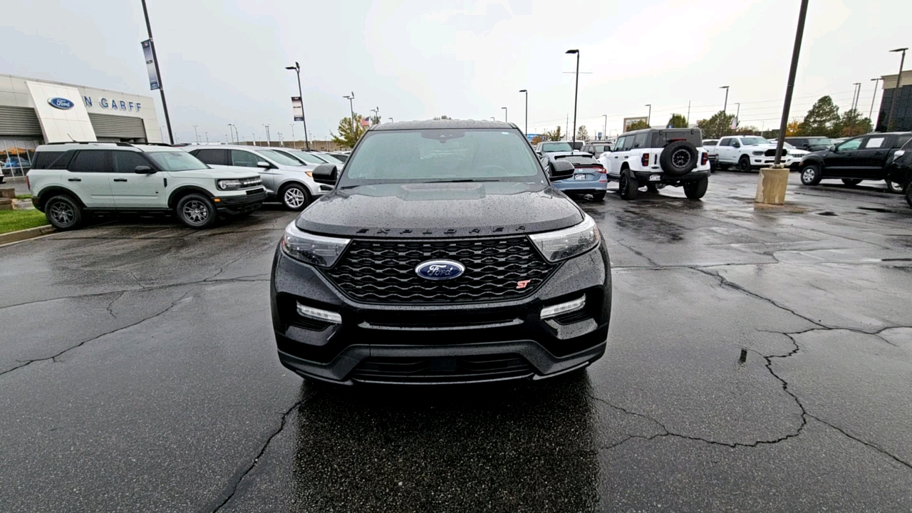 2022 Ford Explorer ST 25