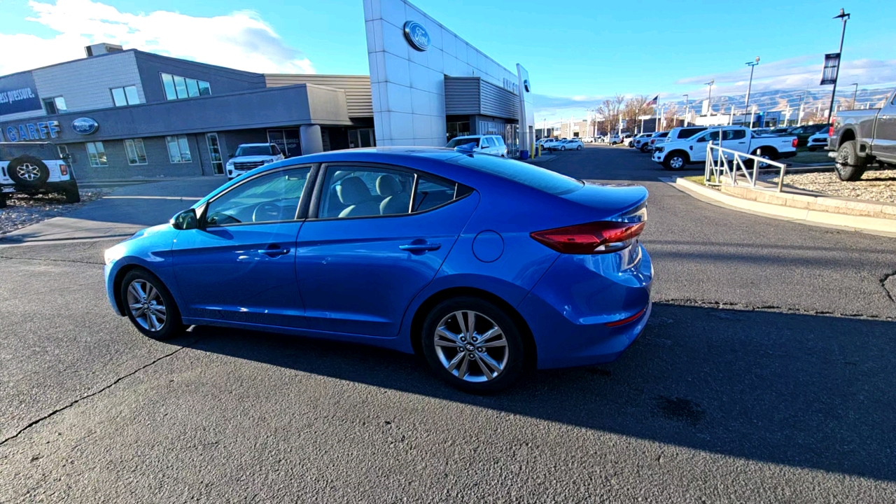 2017 Hyundai Elantra SE 3