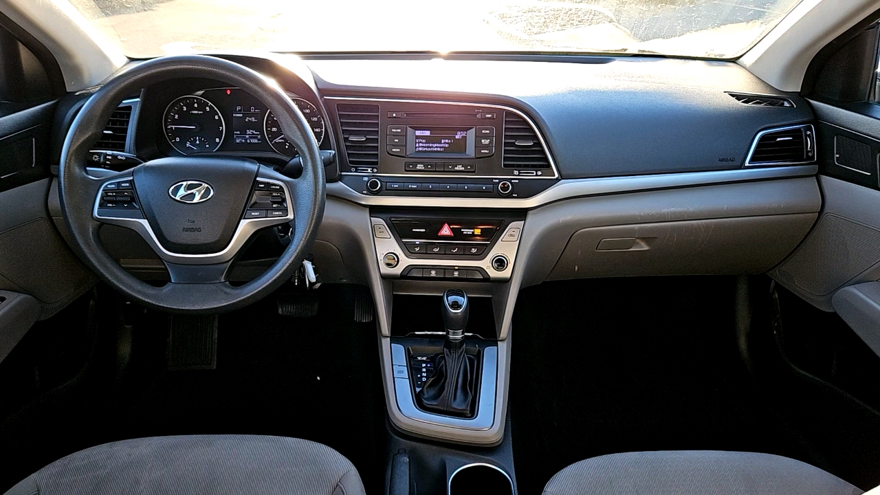 2017 Hyundai Elantra SE 17