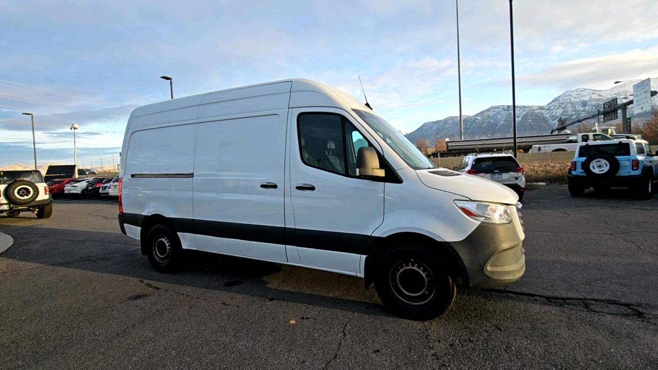 2021 Freightliner Sprinter Crew Van  7