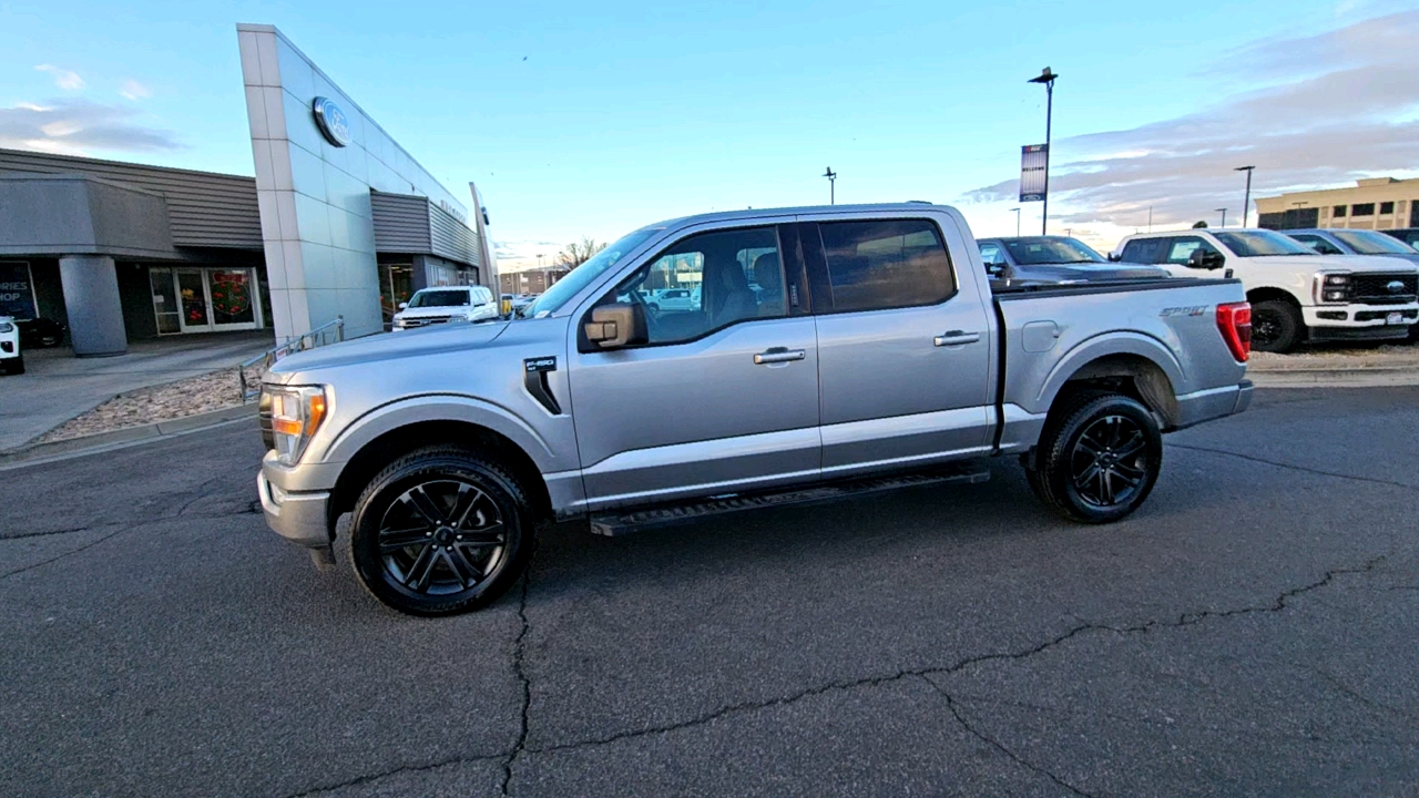 2022 Ford F-150 XLT 2