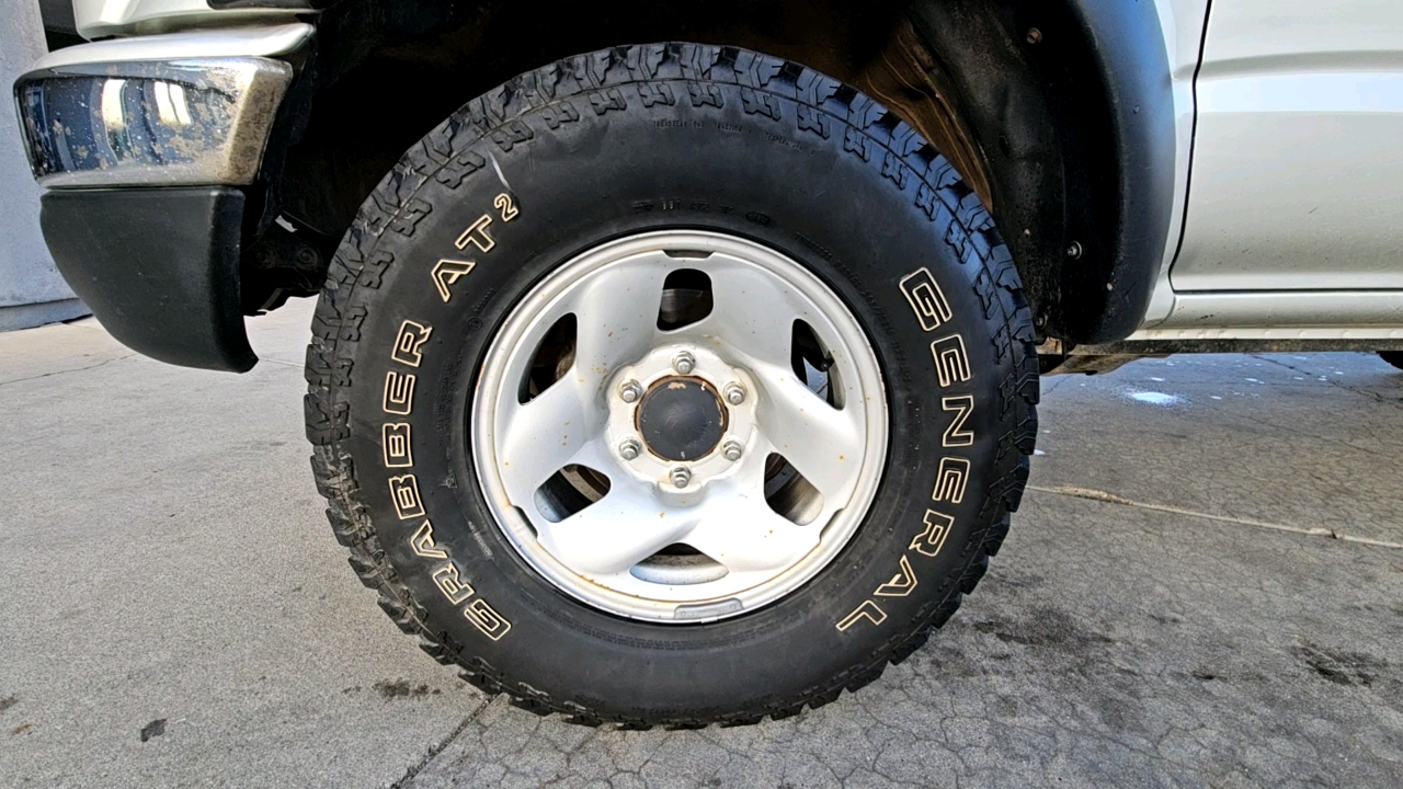 2003 Toyota Tacoma  9