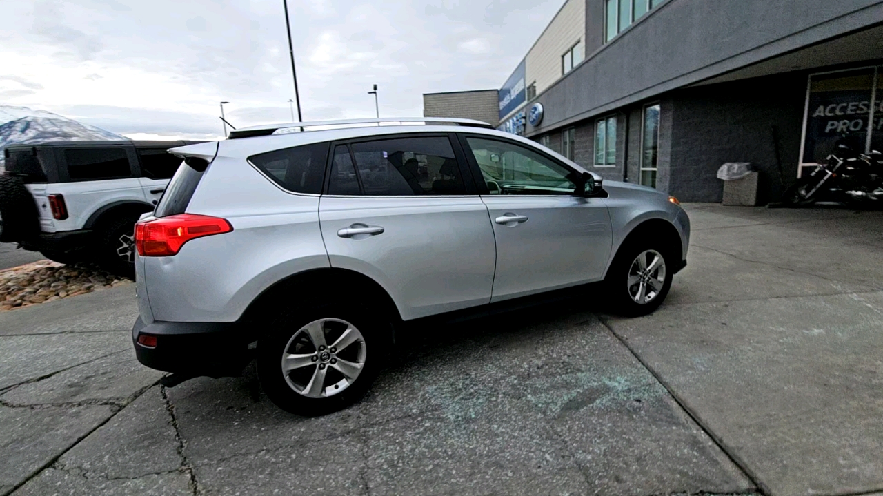 2015 Toyota RAV4 XLE 5