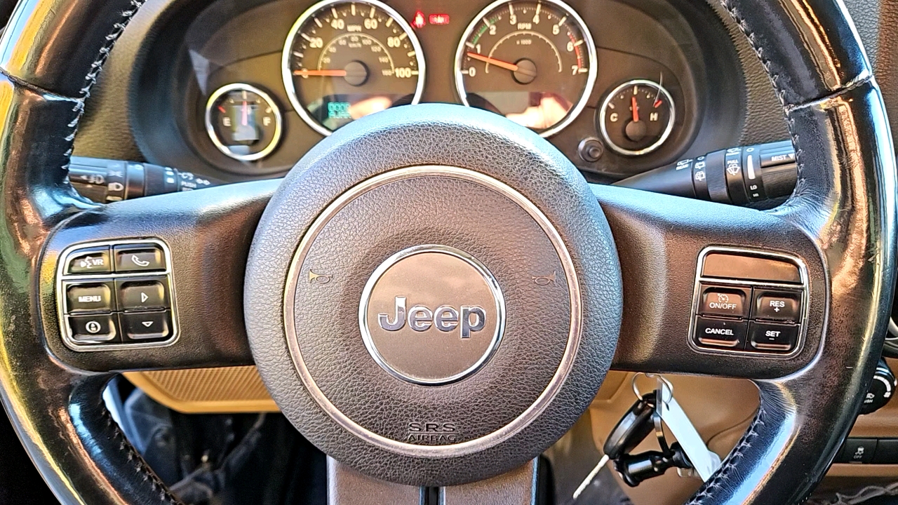 2011 Jeep Wrangler Unlimited Sahara 10