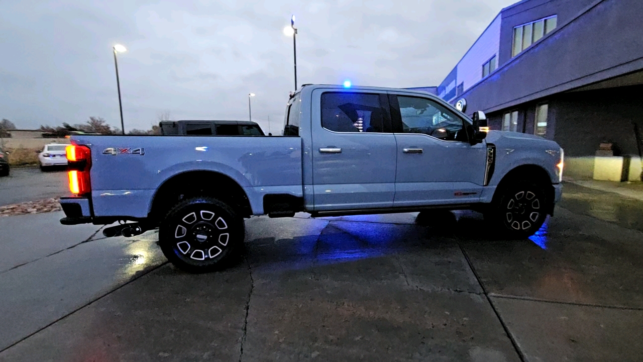 2024 Ford Super Duty F-350 SRW Platinum 6