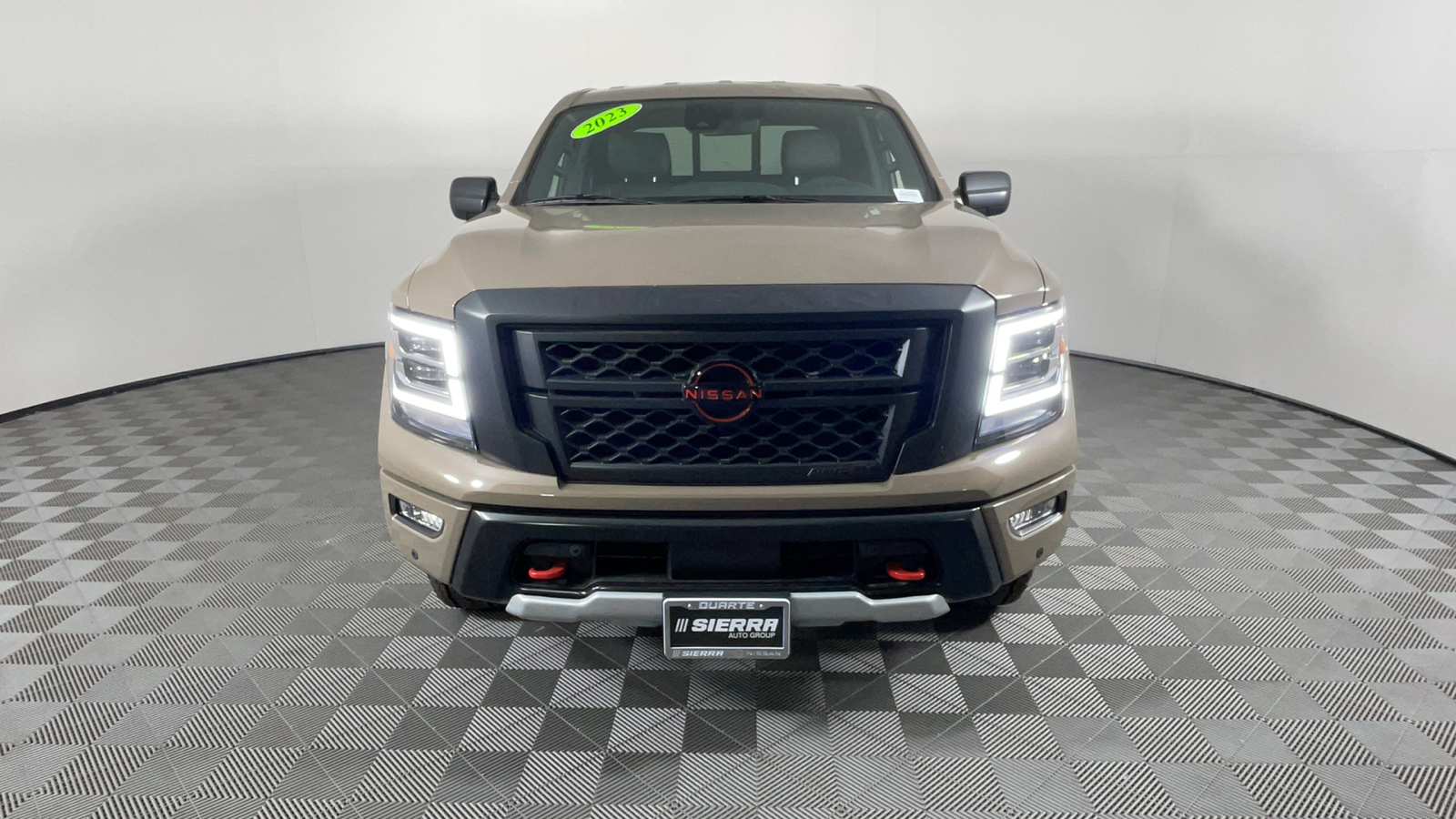 2023 Nissan Titan PRO-4X 9