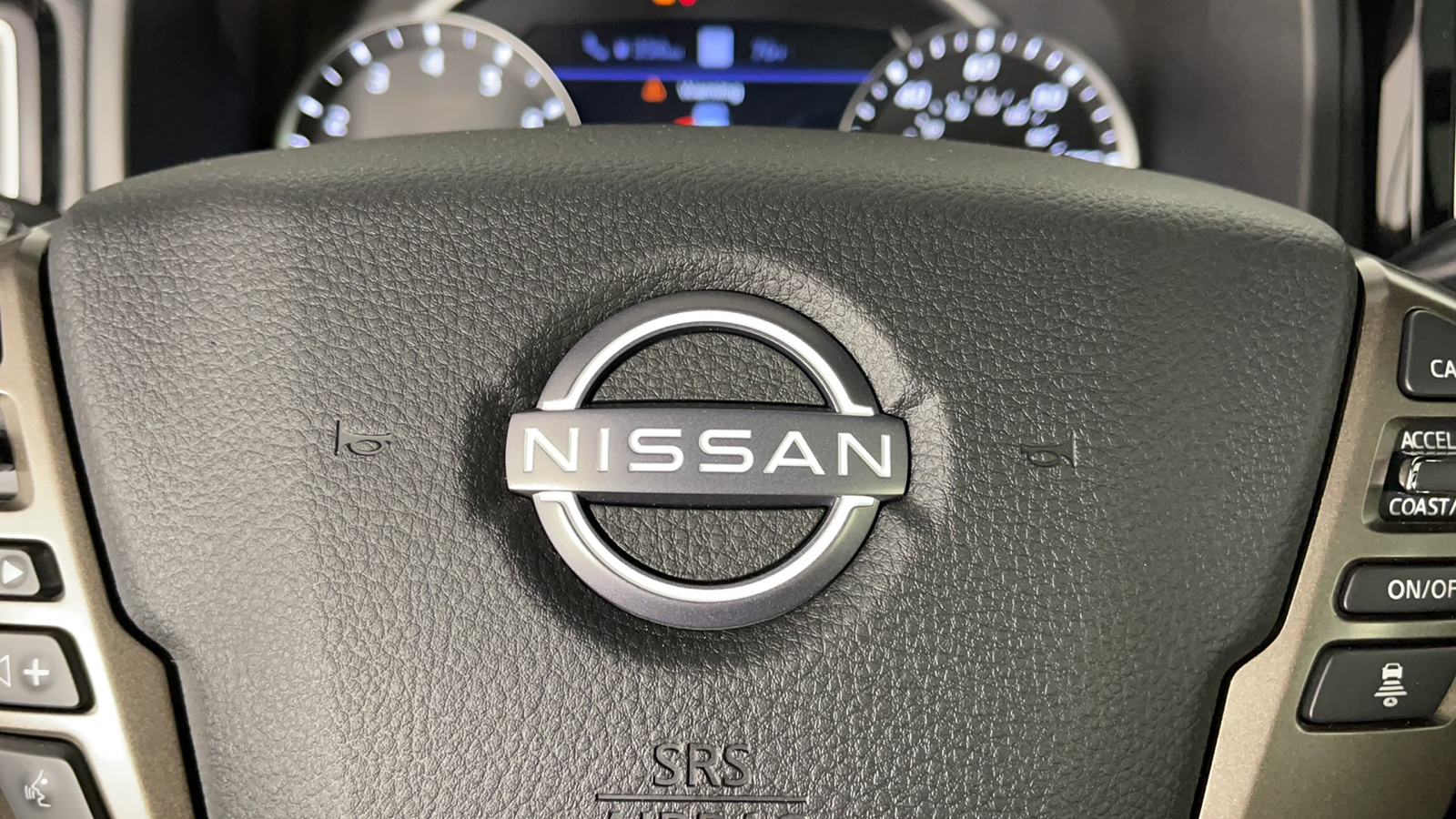 2023 Nissan Titan Platinum Reserve 26