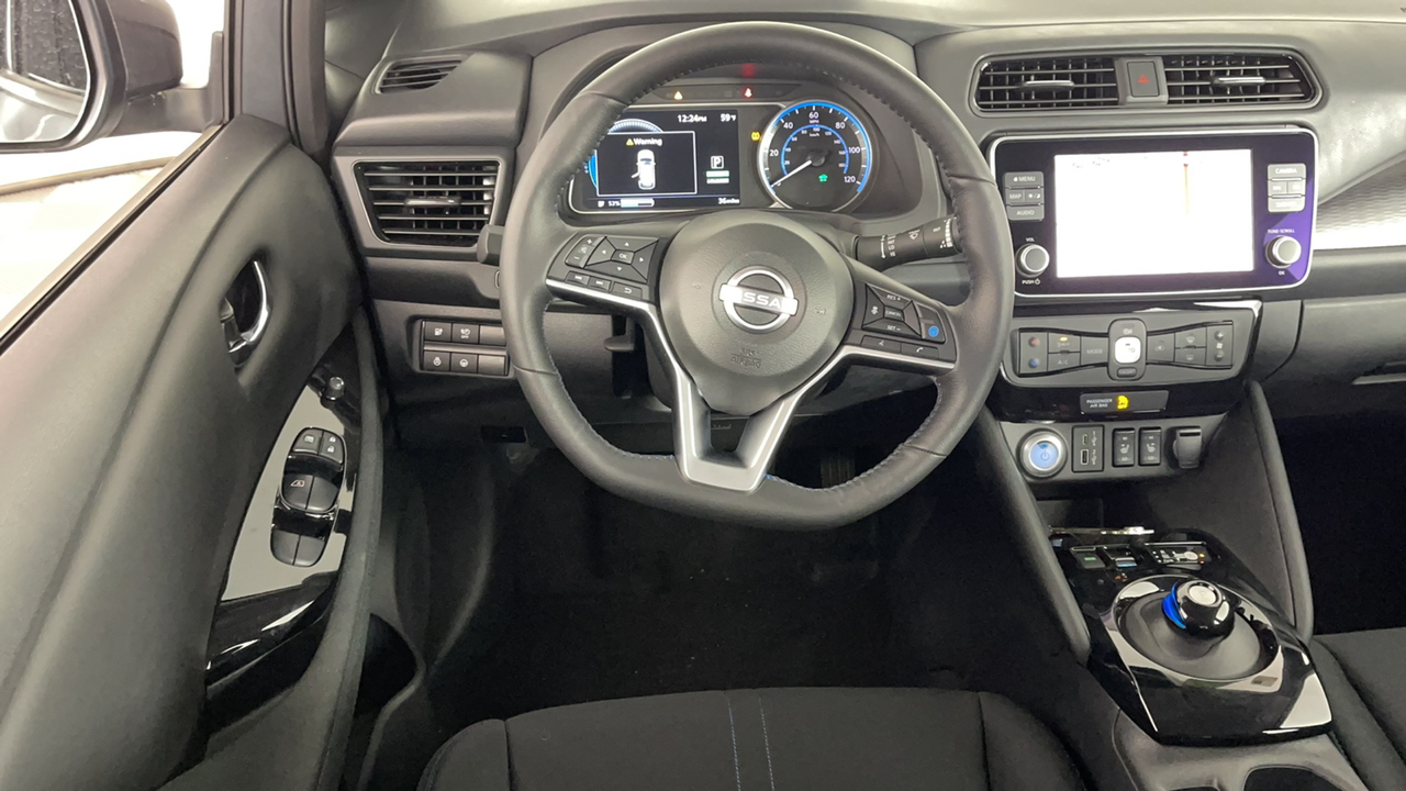 2023 Nissan Leaf SV Plus 17