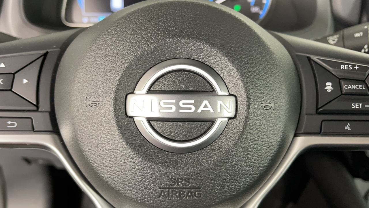 2023 Nissan Leaf SV Plus 28