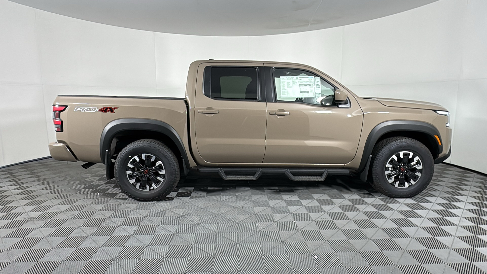 2023 Nissan Frontier PRO-4X 2