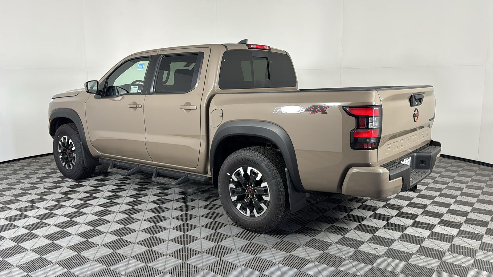 2023 Nissan Frontier PRO-4X 5