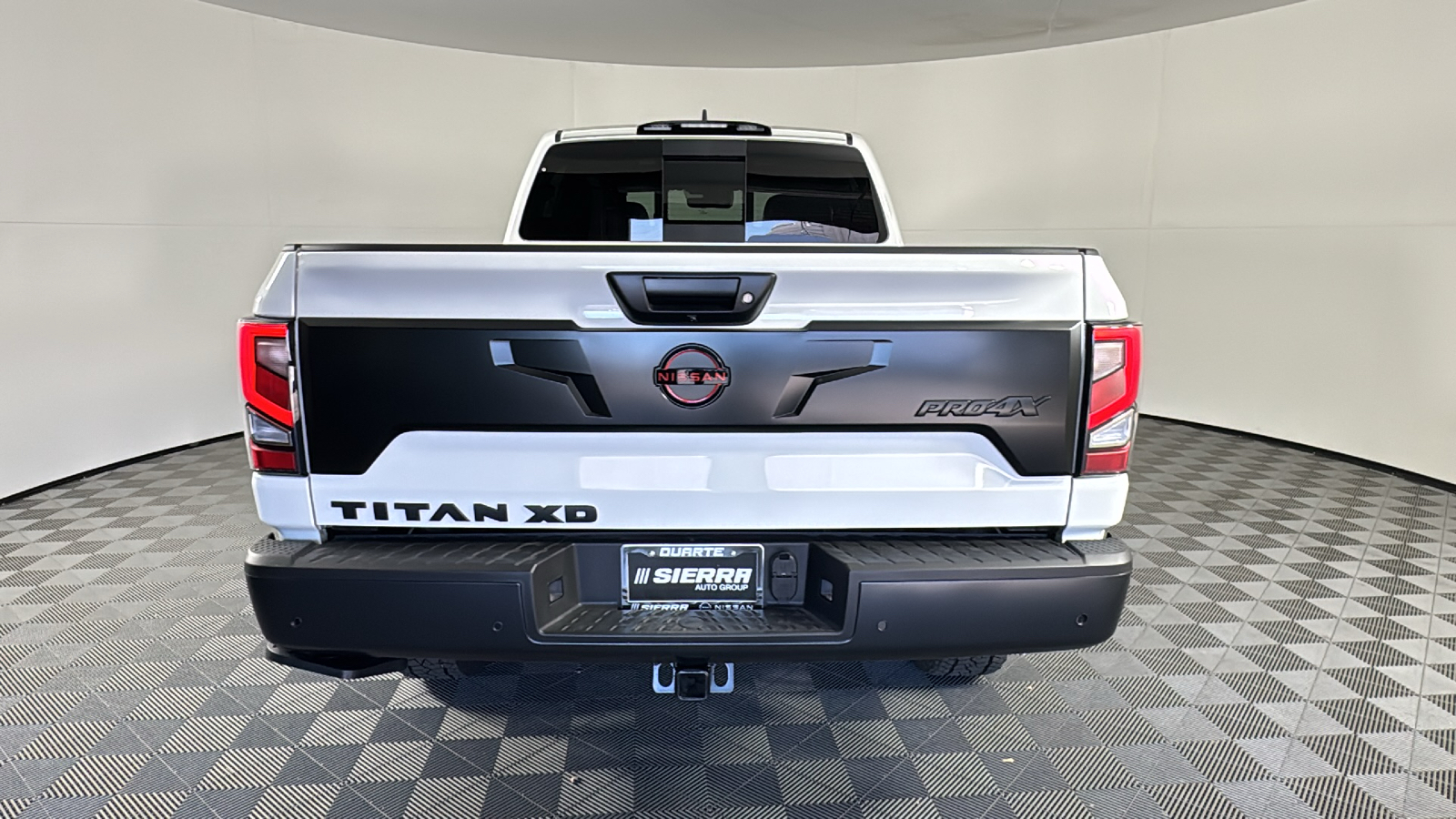 2024 Nissan Titan XD PRO-4X 4