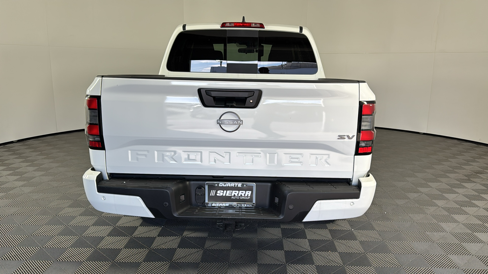 2024 Nissan Frontier SV 4