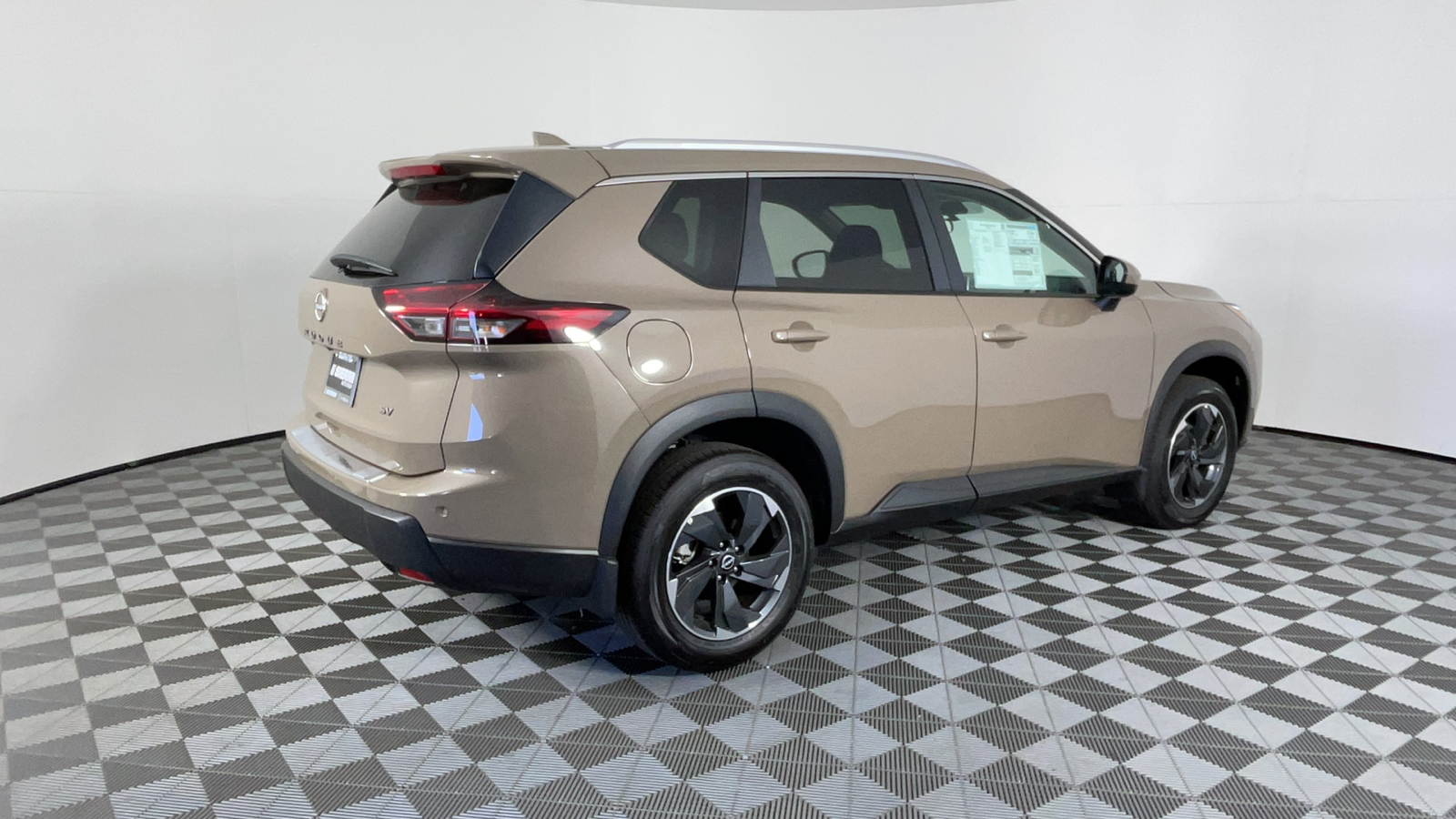 2024 Nissan Rogue SV 4