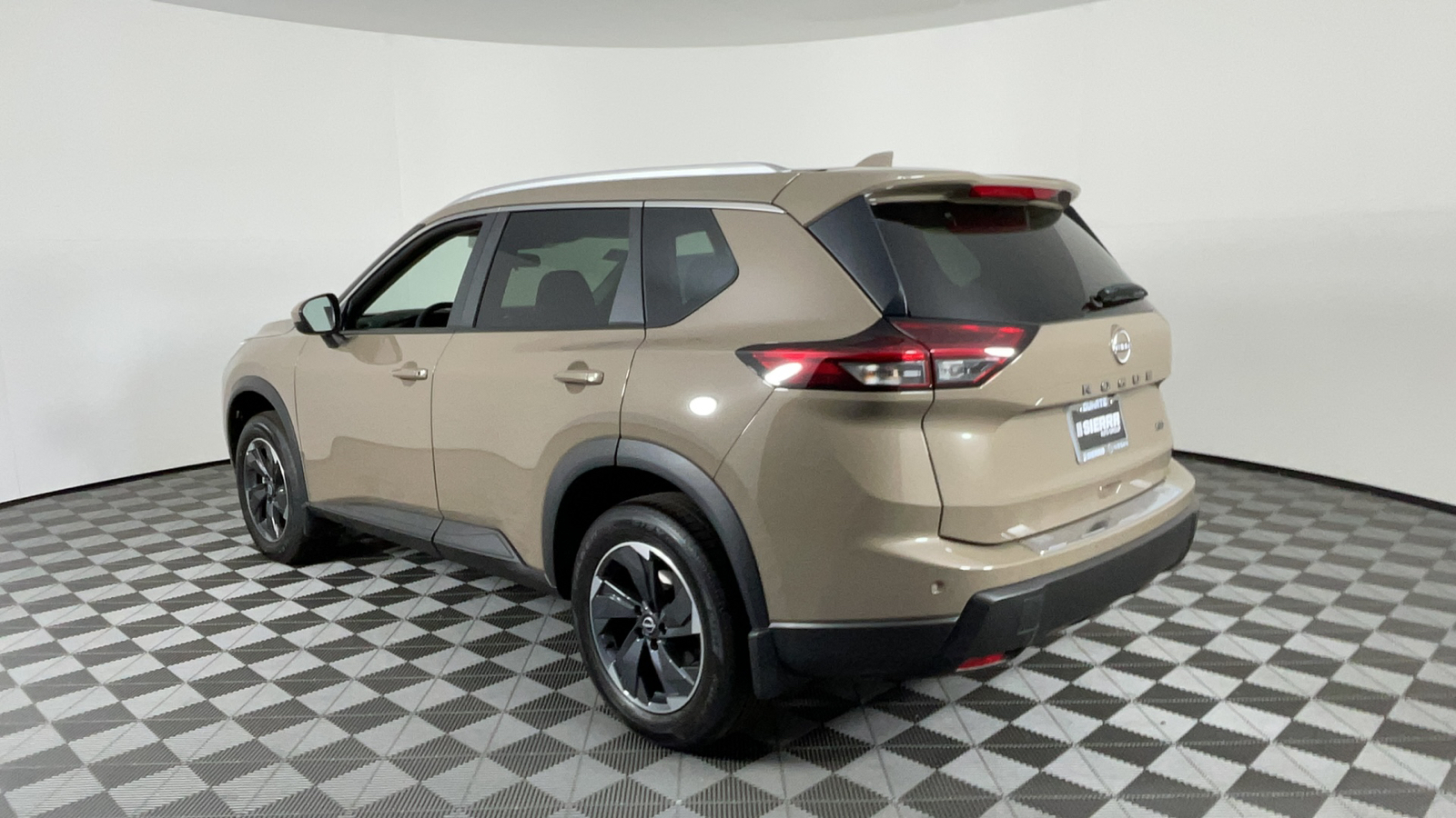 2024 Nissan Rogue SV 6