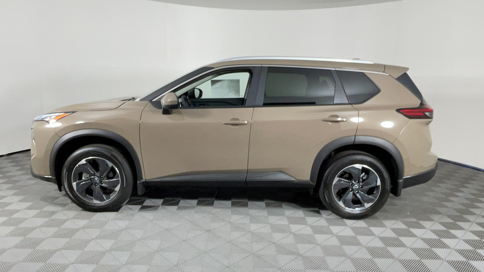 2024 Nissan Rogue SV 7